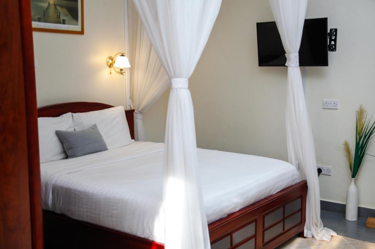 Fred And Winnie Bnb Kampala Exterior foto